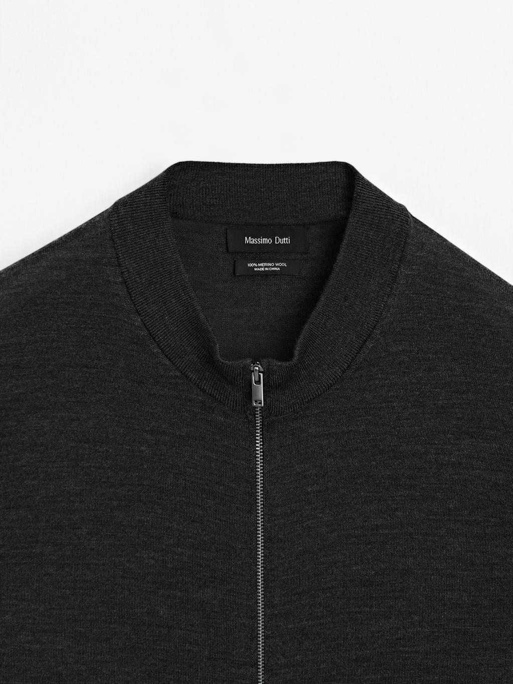 100% merino wool zip-up knit cardigan