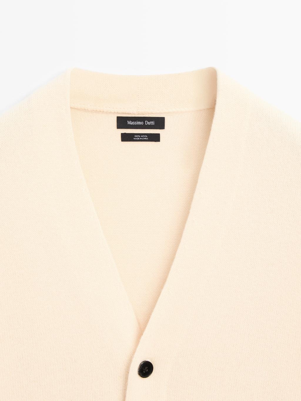 100% wool V-neck knit cardigan