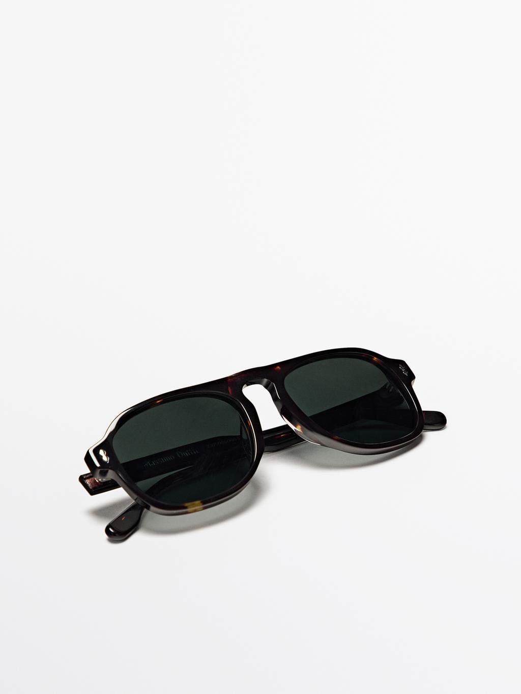 Aviator sunglasses