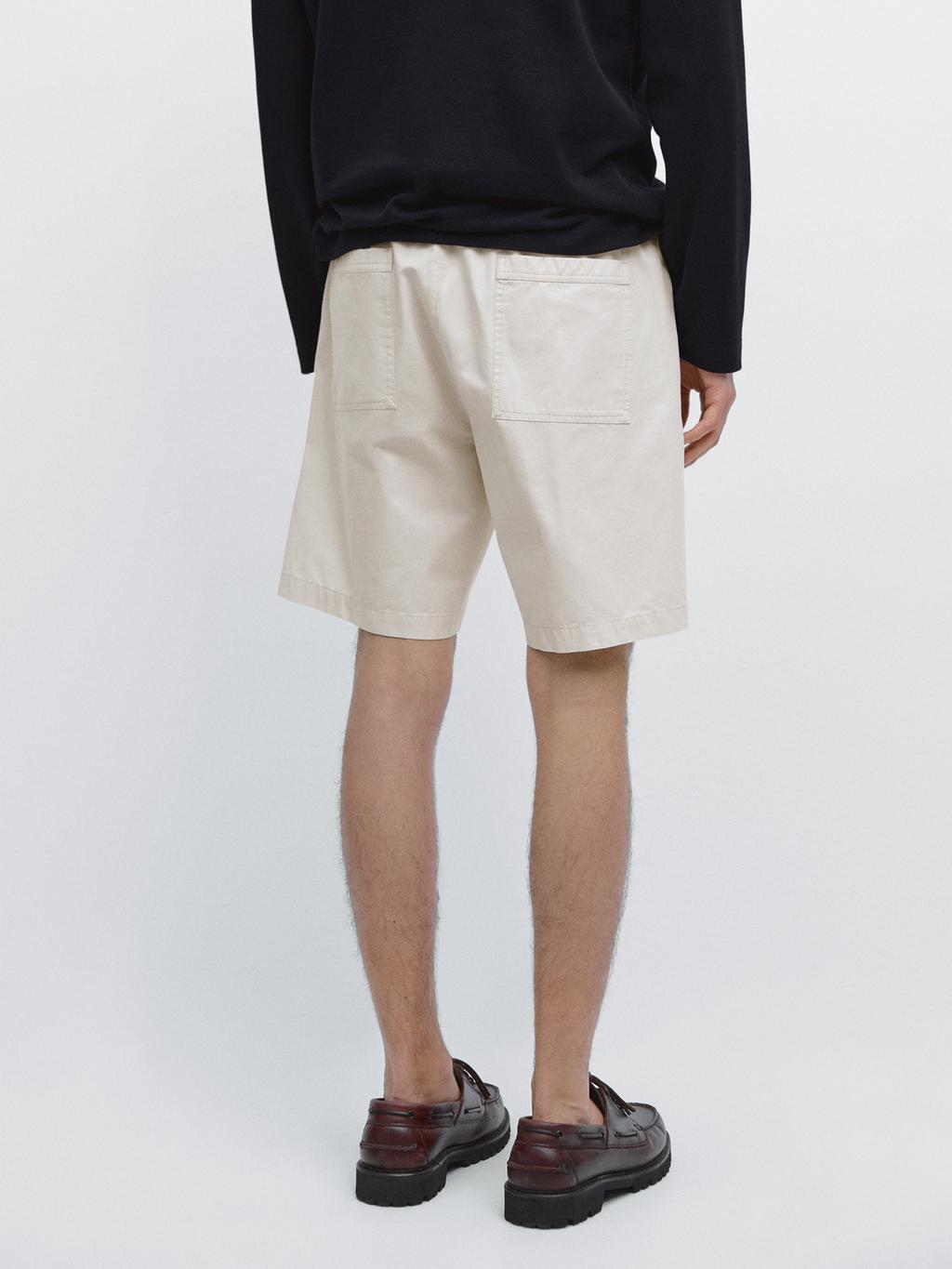 100% cotton jogger fit Bermuda shorts