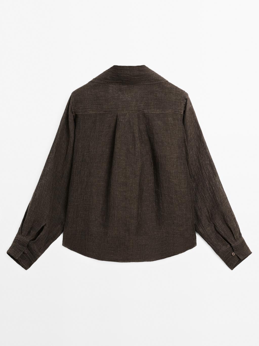 100% linen blouse with chest detail