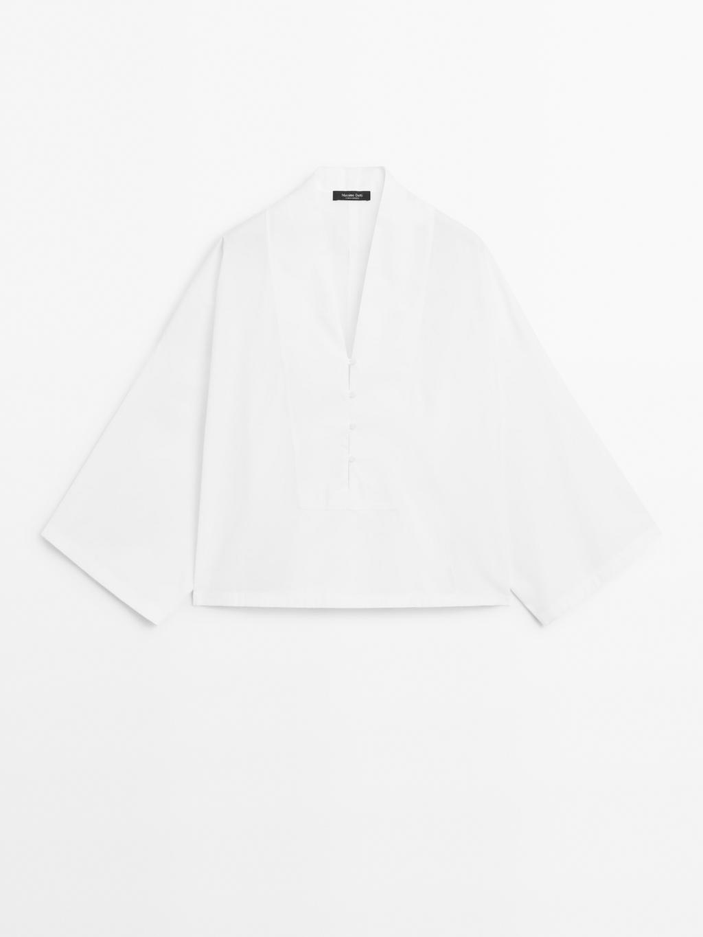 100% cotton blouse with button-up front