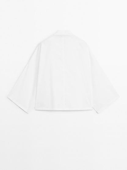 100% cotton blouse with button-up front