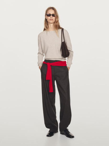 100% cashmere crew neck sweater