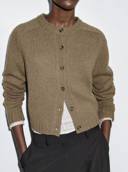 100% wool raglan sleeve knit cardigan