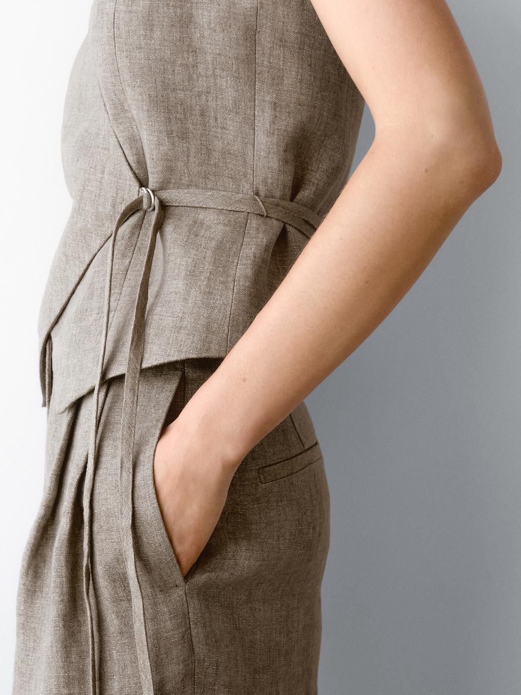 100% linen short double-breasted waistcoat