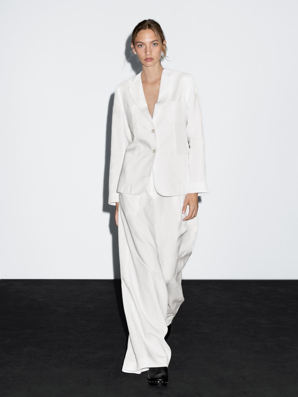 100% linen blazer with lapel detail