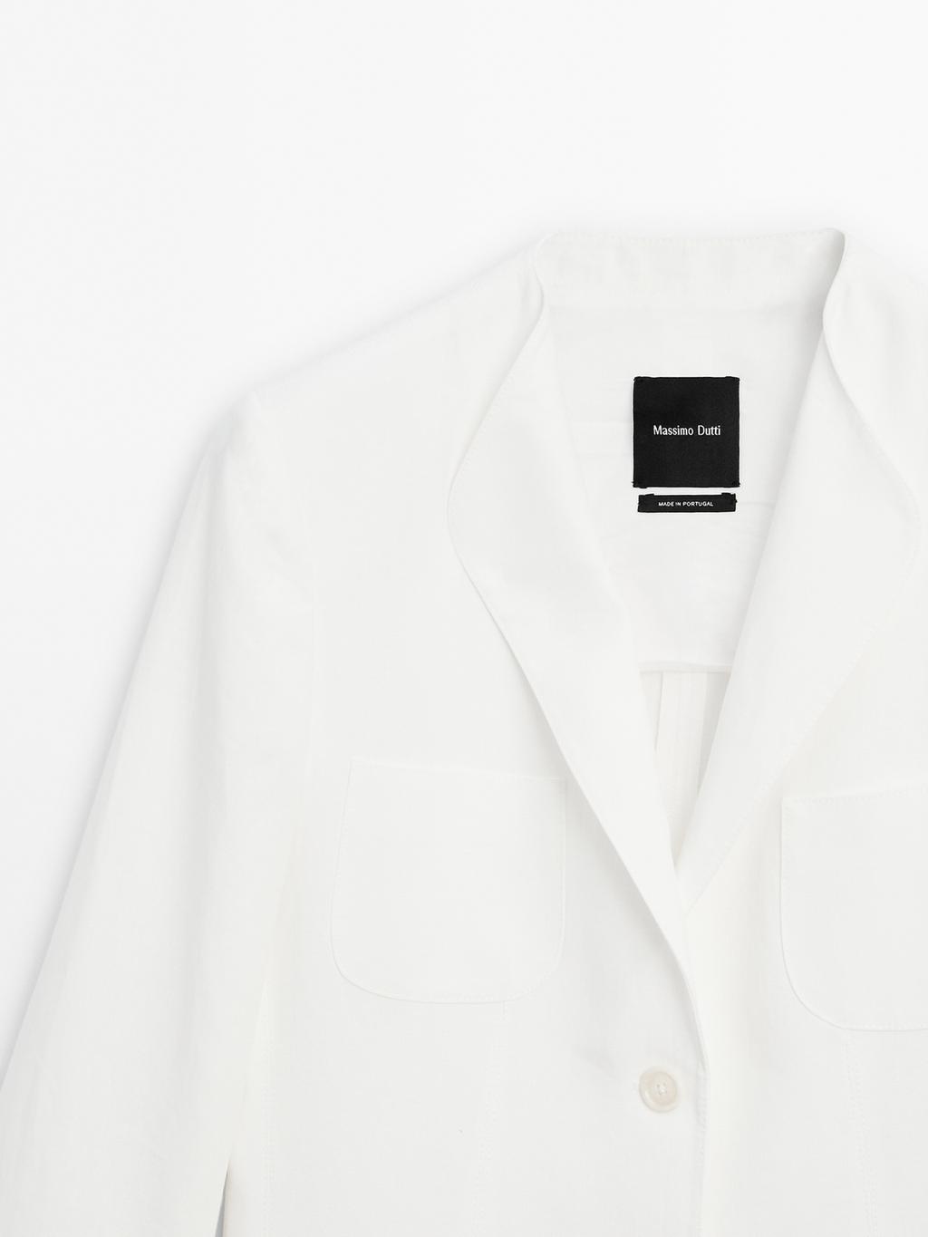 100% linen blazer with lapel detail