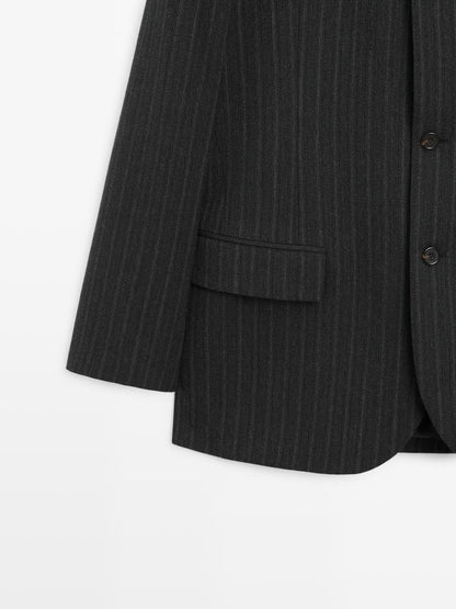 100% wool striped blazer with collar detail