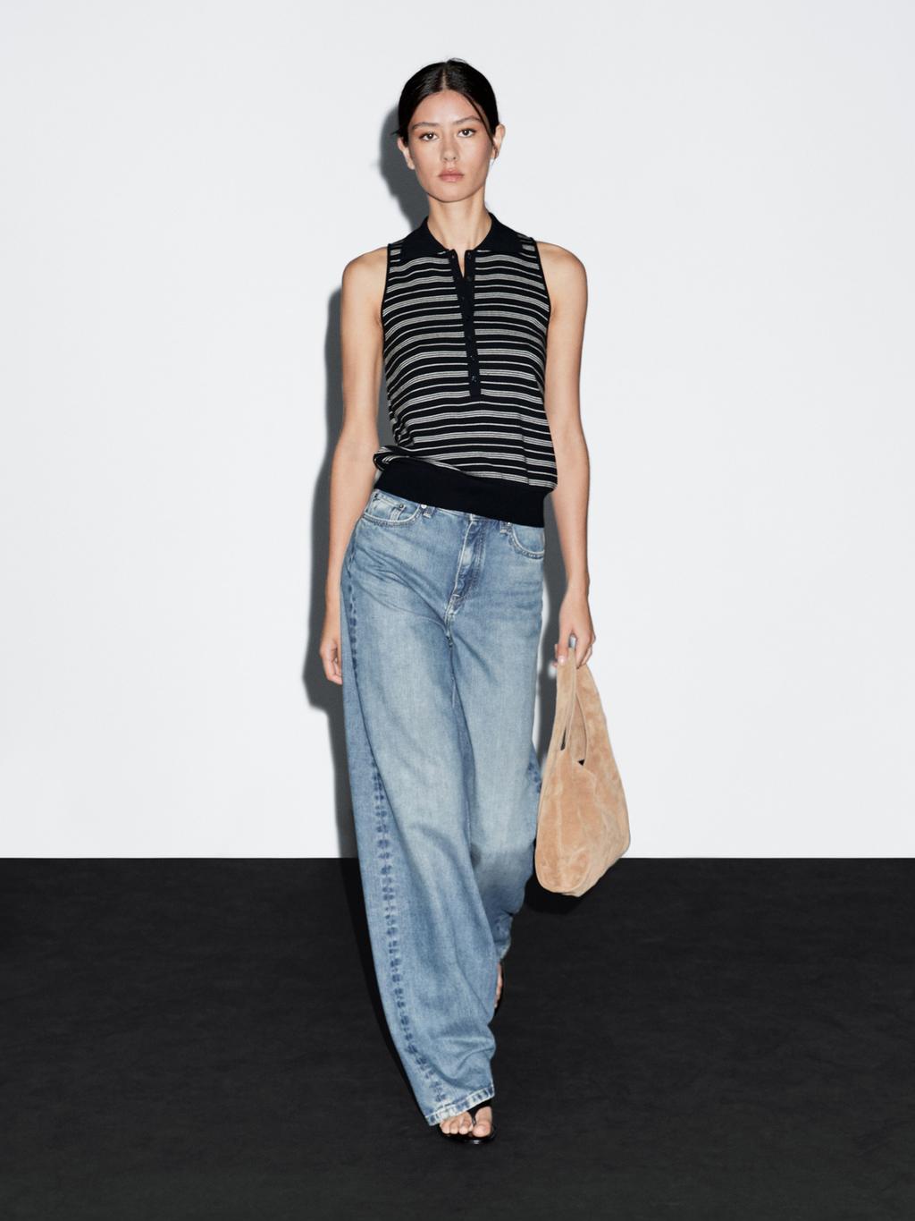 100% cotton polo shirt with striped details