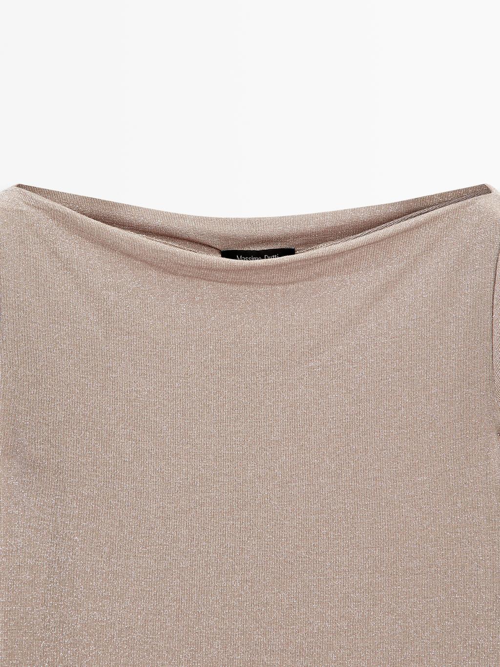 Boat neck T-shirt with metallic finish