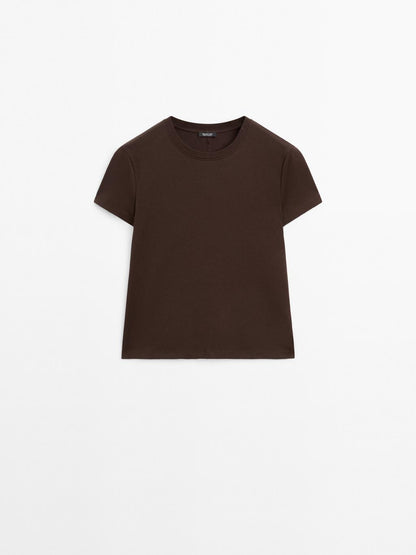 100% cotton T-shirt with seam detail